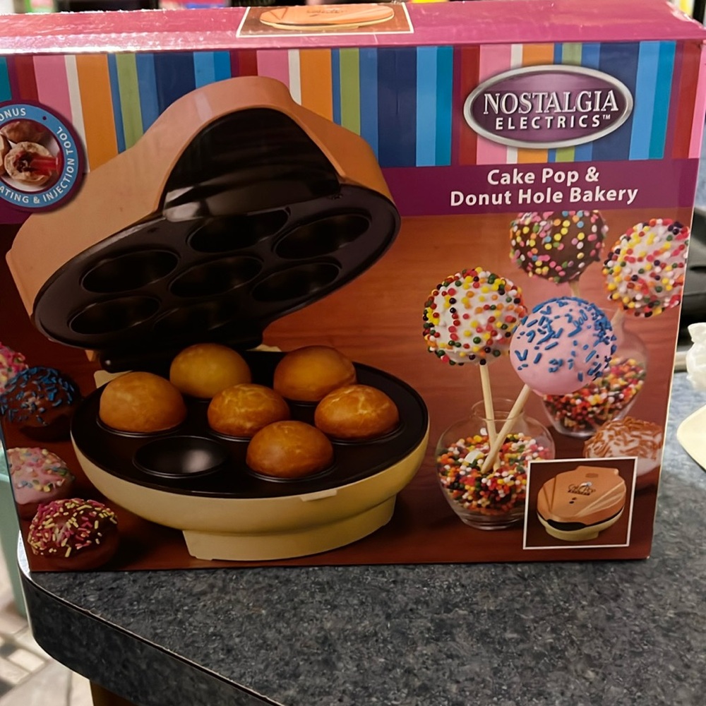 Cake pop maker